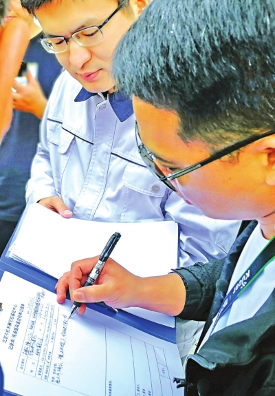 失控奔馳事發(fā)行駛數(shù)據(jù)有望還原 車主:會(huì)認(rèn)同結(jié)果