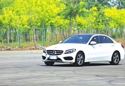 失控奔馳事發(fā)行駛數(shù)據(jù)有望還原 車主:會(huì)認(rèn)同結(jié)果