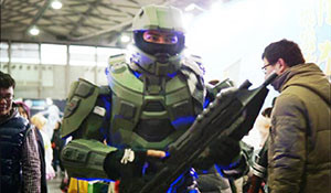 汪東城現(xiàn)身上海CP23漫展 COS《光環(huán)》士官長帥到爆