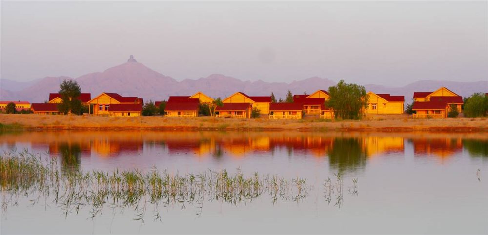 沙恩國際莊園攜手2018圣牧杯國誼賽暨首屆烏蘭布和沙漠沙產(chǎn)業(yè)博覽會新聞發(fā)布