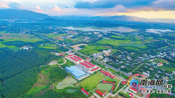 推動(dòng)工業(yè)城市轉(zhuǎn)型 昌江多點(diǎn)發(fā)力建設(shè)“大花園”
