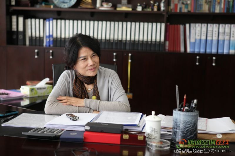 從“營(yíng)銷(xiāo)女王”到“創(chuàng)新冠軍”——董明珠為中國(guó)企業(yè)家精神賦予更深內(nèi)涵