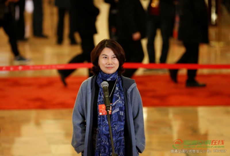 從“營(yíng)銷(xiāo)女王”到“創(chuàng)新冠軍”——董明珠為中國(guó)企業(yè)家精神賦予更深內(nèi)涵