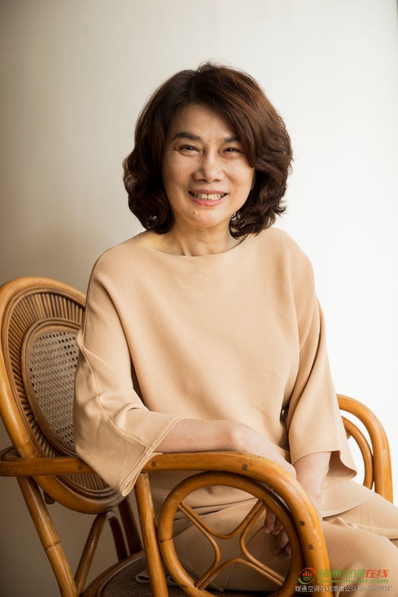 從“營(yíng)銷(xiāo)女王”到“創(chuàng)新冠軍”——董明珠為中國(guó)企業(yè)家精神賦予更深內(nèi)涵