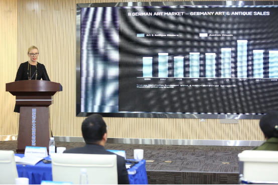 中國文化產(chǎn)品國際營銷年會盛大開幕  ——2018藝術(shù)品貿(mào)易國際論壇 隆重舉辦