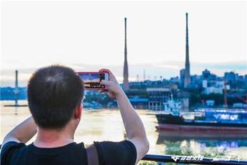 多形式調(diào)動(dòng)用戶情感，CF十周年火線盛典成功背后的整合營(yíng)銷打法