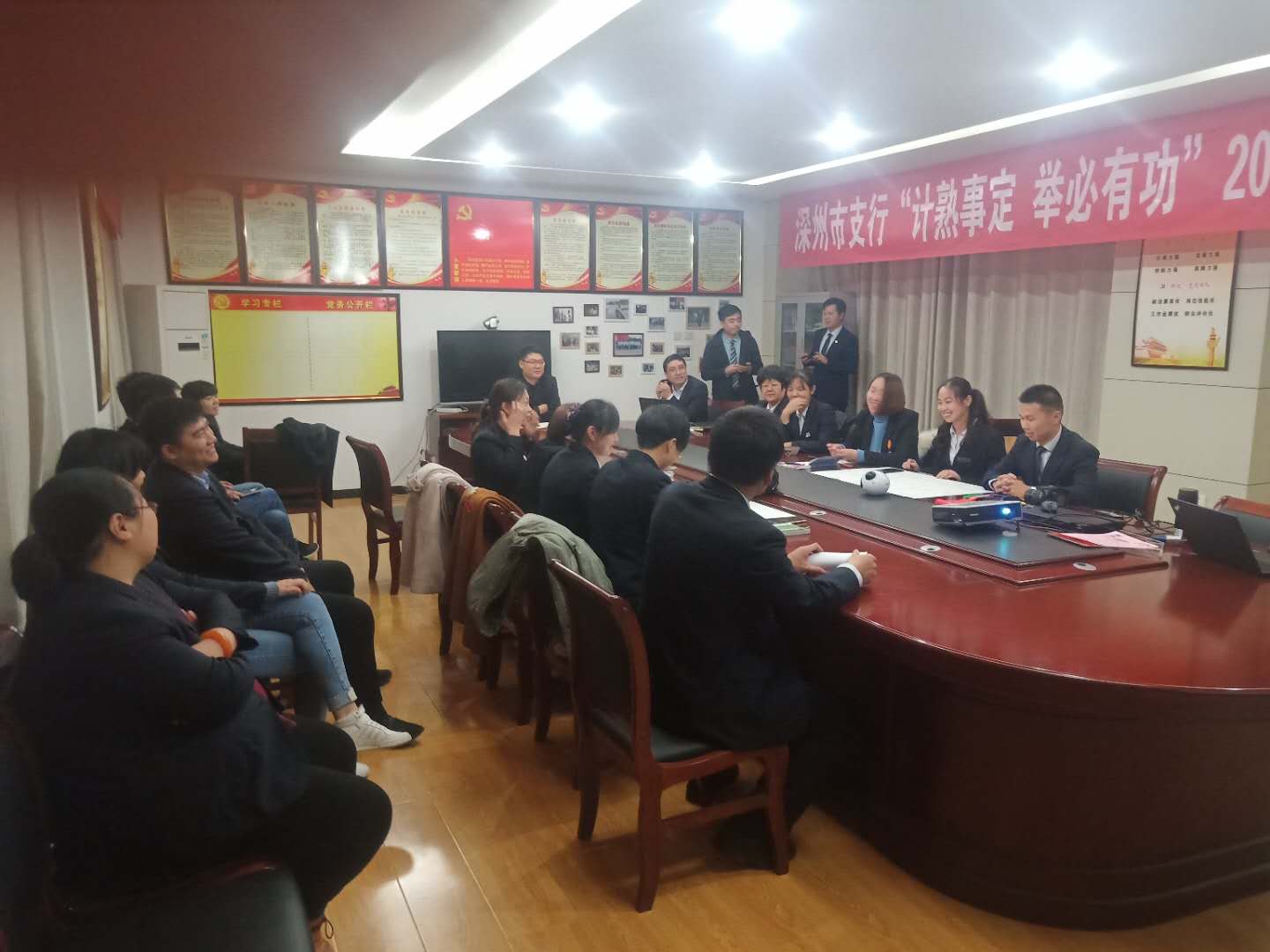 郵儲(chǔ)深州支行做好客戶(hù)服務(wù)提升核心競(jìng)爭(zhēng)力