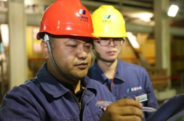 【央企楷模③】情暖邊疆的“石榴籽” 艾爾肯?買買提的故事