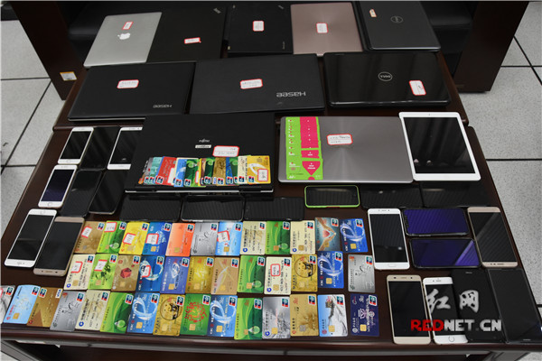 懷化警方召開集打斗爭“冬春攻勢”新聞發(fā)布會(huì)