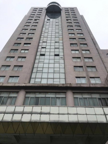 浙江首個(gè)商地續(xù)期方案出爐！續(xù)20年費(fèi)用為房?jī)r(jià)的7.5%