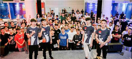 ESPORTS評選：AutoFull傲風獲年度最受歡迎電競椅品牌