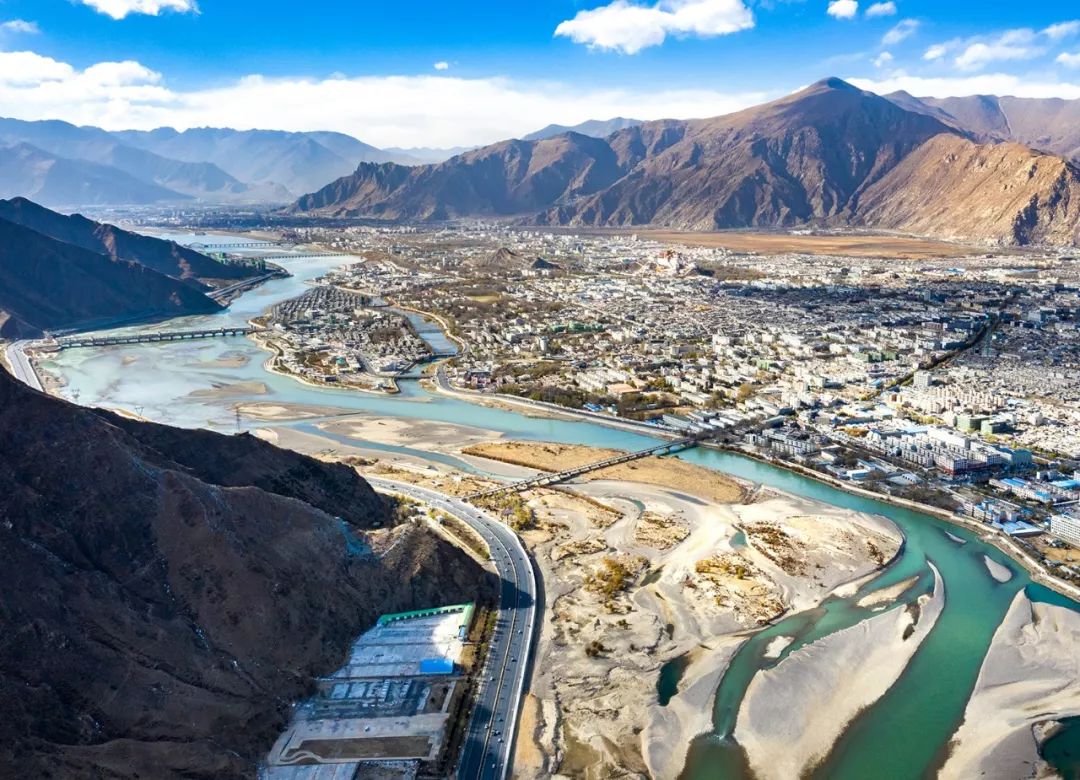 通往西藏之路，有多難？