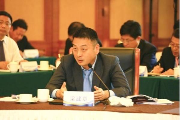 梁建章：機(jī)場(chǎng)流量瓶頸不突破就像被扼住咽喉