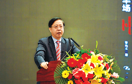 2019甘肅品牌論壇特邀嘉賓發(fā)言摘要 中國經(jīng)濟(jì)的下半場——品牌創(chuàng)新與新財(cái)富革命 中央電視臺(tái)品牌顧問、著名品牌戰(zhàn)略專家 李光斗