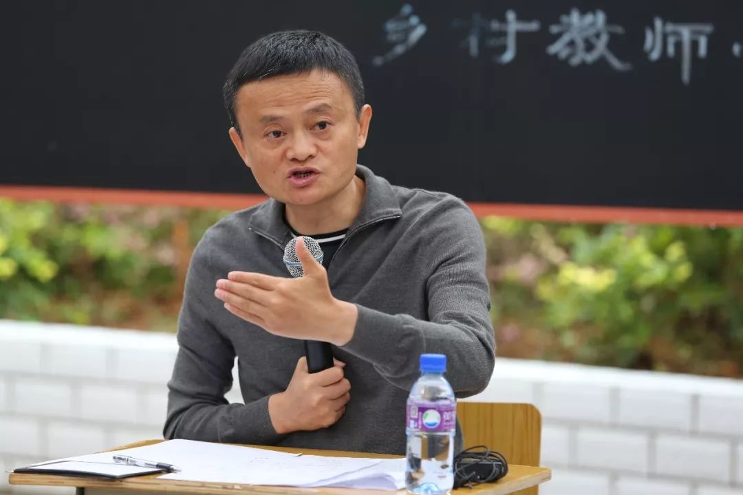 《百度已死》文章刷屏；華為、外交部回應(yīng)美國將引渡孟晚舟；微信賬號無法登陸抖音；影視業(yè)自查報稅入庫115億 | 早報