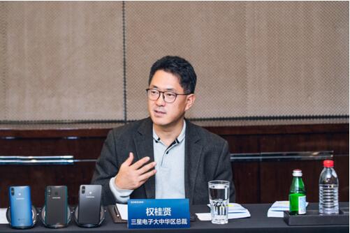 權(quán)桂賢：讓 FE Phone成為女性最親密的心靈伴侶