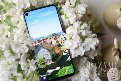 權(quán)桂賢：讓 FE Phone成為女性最親密的心靈伴侶
