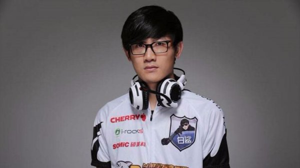 簽下CF最強(qiáng)主播白鯊 斗魚的第一直播平臺(tái)戰(zhàn)略