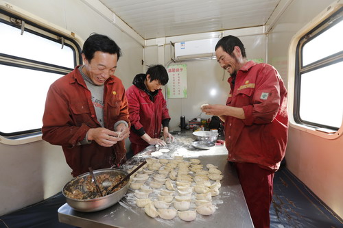 天南地北石油人：實(shí)干開新局 平安迎新春