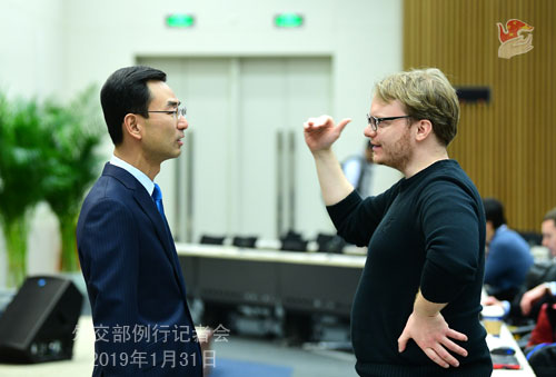 外交部發(fā)言人耿爽就日本外務(wù)省負責人將于近日訪華等答問