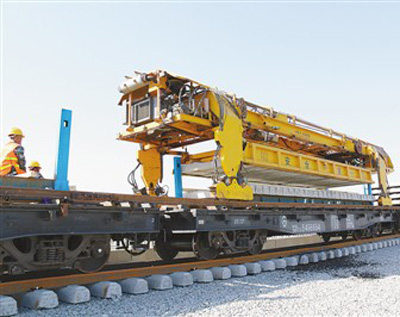 大張高鐵開始全線鋪軌