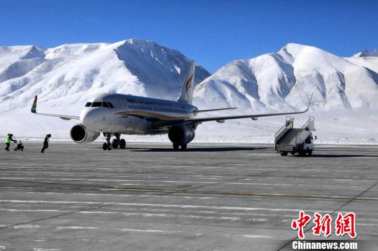 降水東移 西藏連續(xù)發(fā)布暴雪預(yù)警信號(hào)（組圖）