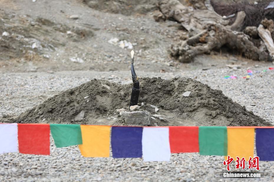 藏歷新年 西藏“吐蕃故里”上演古老傳統(tǒng)體育“鬧”新年