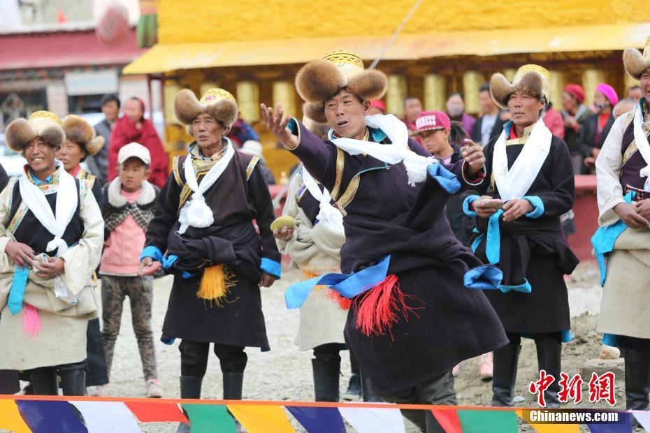 藏歷新年 西藏“吐蕃故里”上演古老傳統(tǒng)體育“鬧”新年